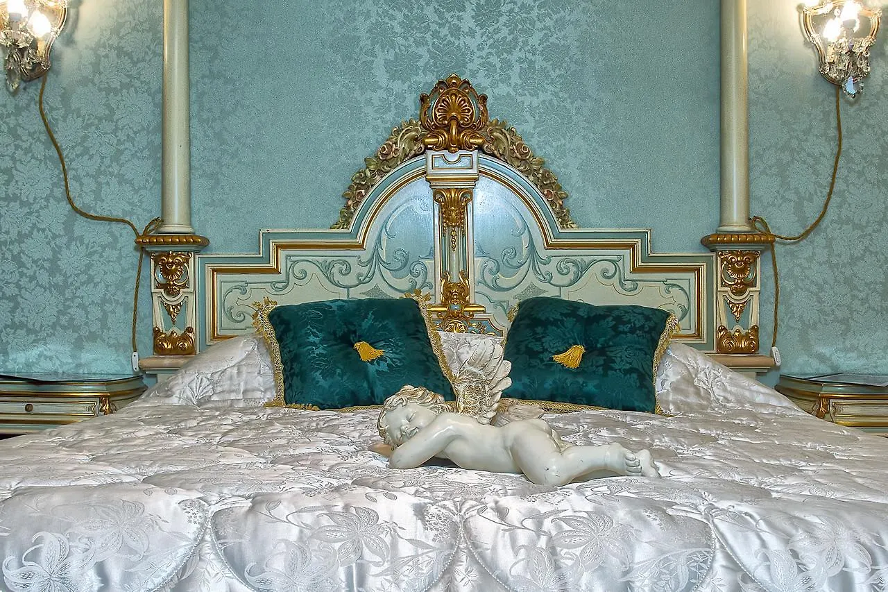 Scalon Del Doge Bed & Breakfast Venice Italy