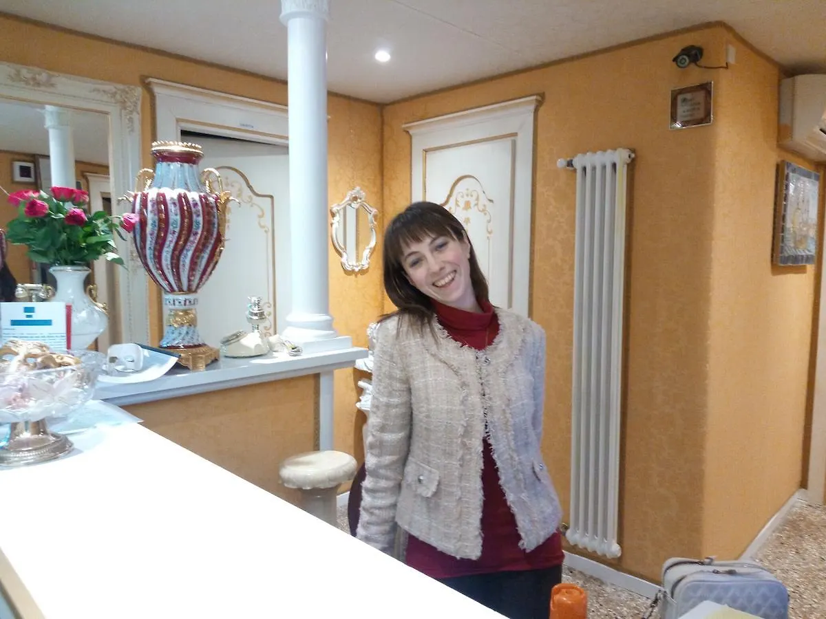Scalon Del Doge Bed & Breakfast Venice