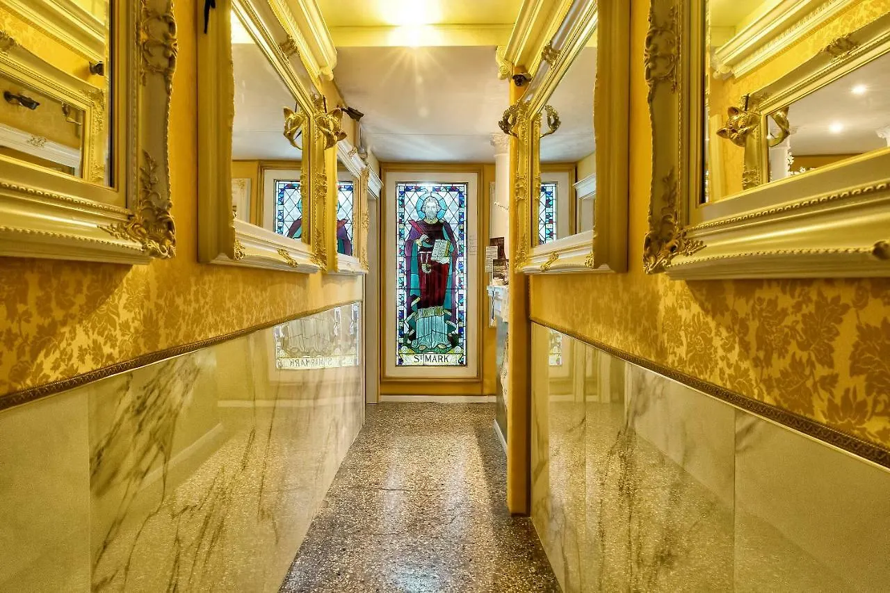 Scalon Del Doge Bed & Breakfast Venice Italy